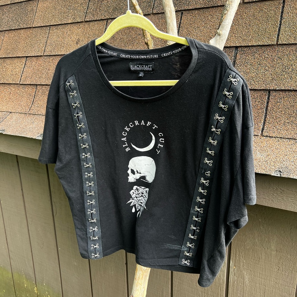 Black Craft Cult Cropped Shirt | Size: 2XL